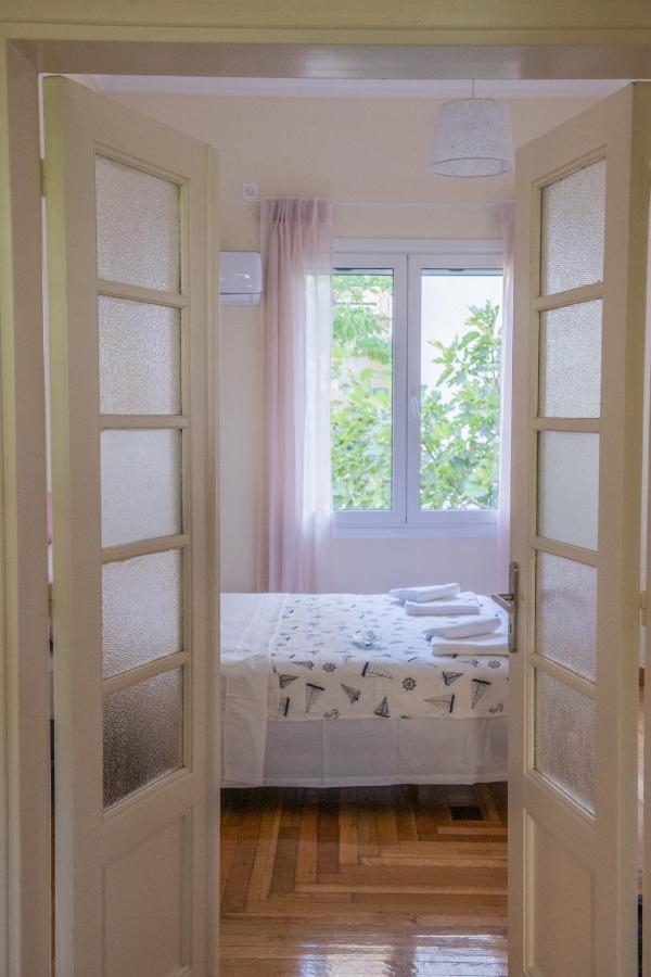 דירות The Athenian House -Duxiana Bed מראה חיצוני תמונה
